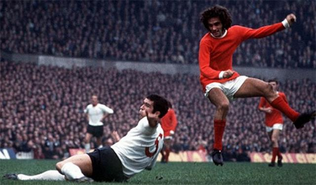 她出生于一 她出生于一